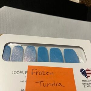 Frozen Tundra Blue Nail Wraps